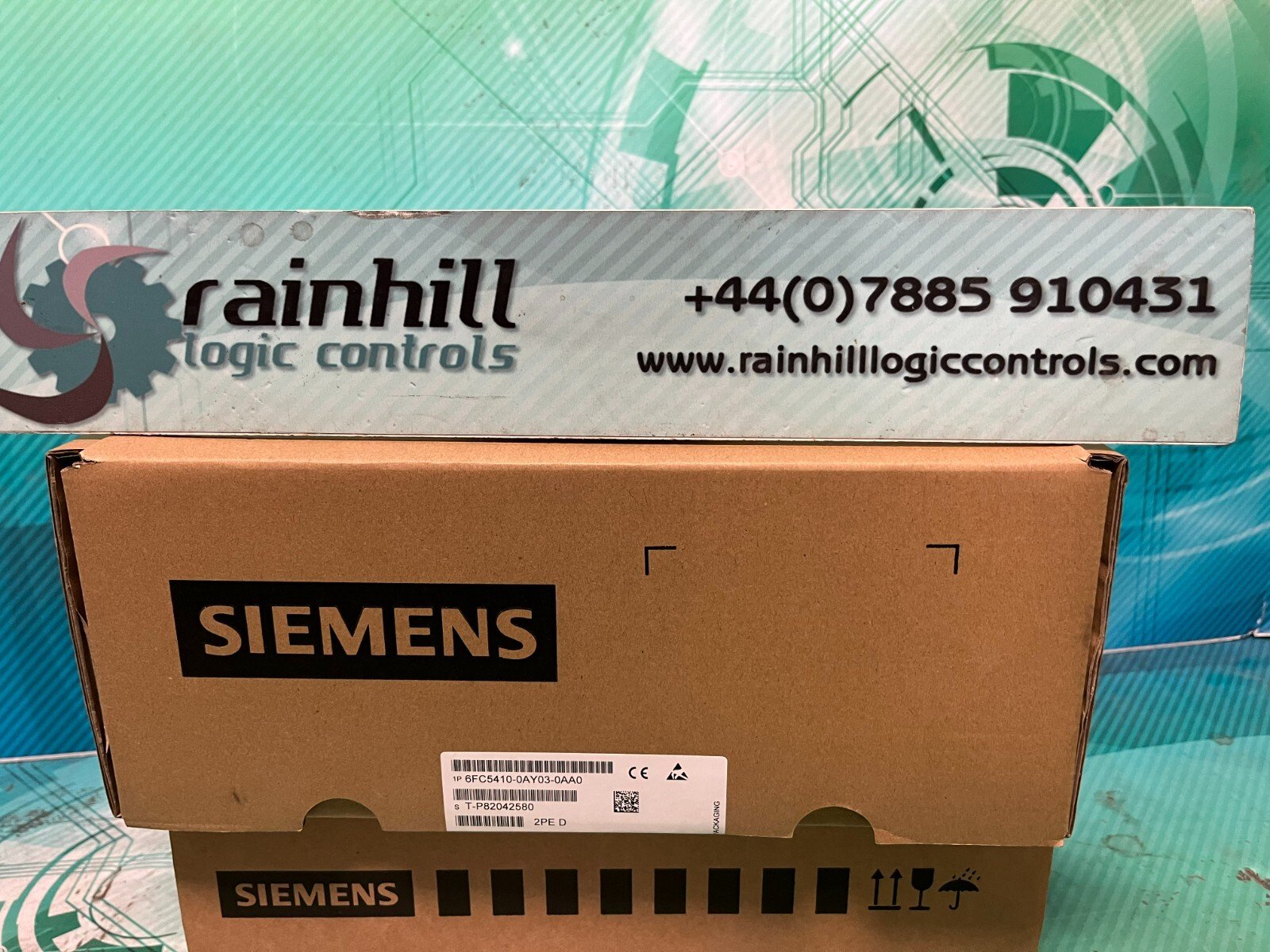 Siemens 6FC5410-0AY03-0AA0. Sinumerik 810D, CPU810D CCU3. (UK/EU please read) Siemens 6FC5410-0AY03-0AA0. Sinumerik 810D, CPU810D CCU3. (UK/EU please read)