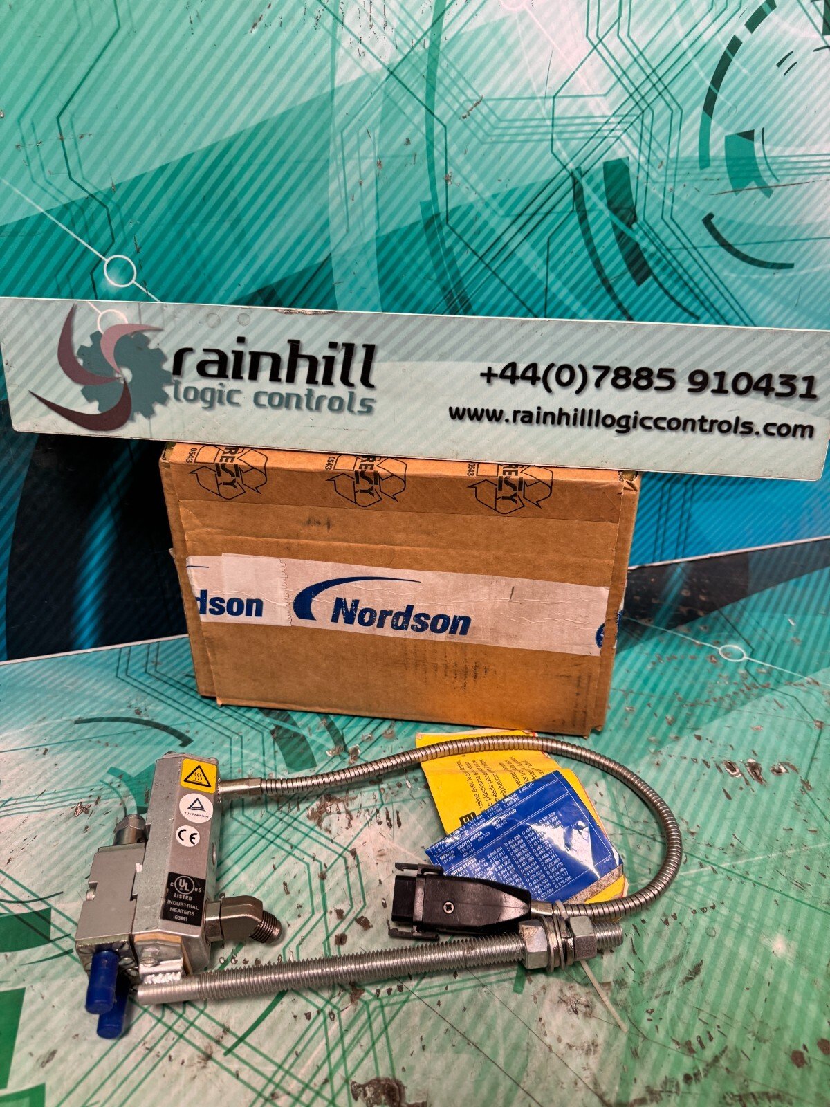 Nordson 1054947A. Hot melt dispensing head. (UK/EU Buyers Please Read) Nordson 1054947A. Hot melt dispensing head. (UK/EU Buyers Please Read)