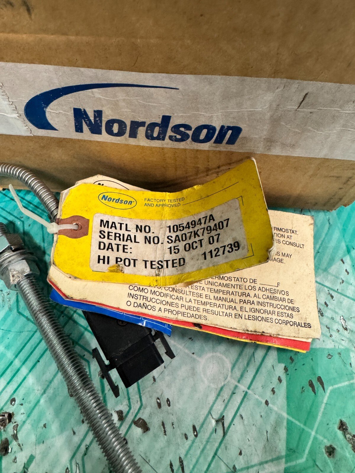 Nordson 1054947A. Hot melt dispensing head. (UK/EU Buyers Please Read) Nordson 1054947A. Hot melt dispensing head. (UK/EU Buyers Please Read) - Image 2