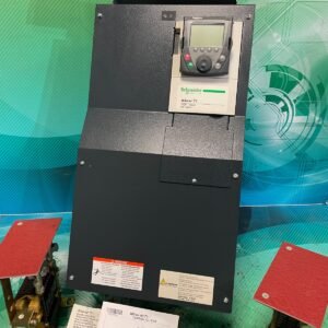 Schneider Altivar 71. ATV71HD75N4 . (UK/EU Please Read)
