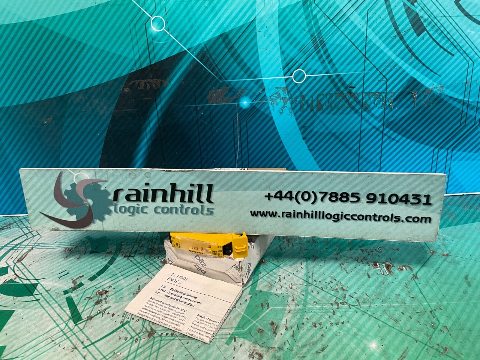 Pilz PNOZ s7. (750107). Safety relay expansion. (UK And EU Buyers Please Read) Pilz PNOZ s7. (750107). Safety relay expansion. (UK And EU Buyers Please Read)