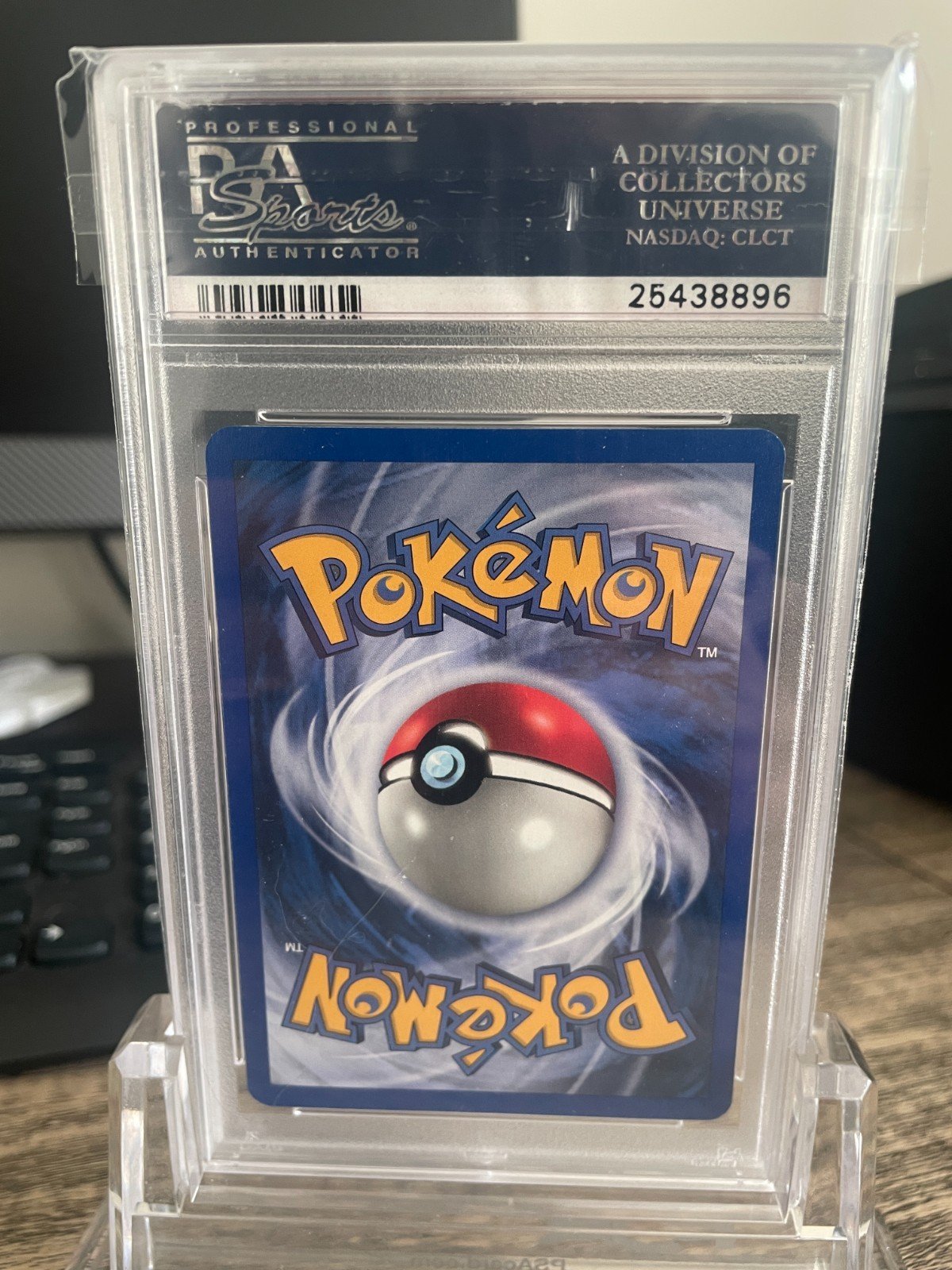 Pokemon, Fearow # 42 Legendary Reverse Holo, Reverse Foil PSA 10. POP 36 Pokemon, Fearow # 42 Legendary Reverse Holo, Reverse Foil PSA 10. POP 36 - Image 3