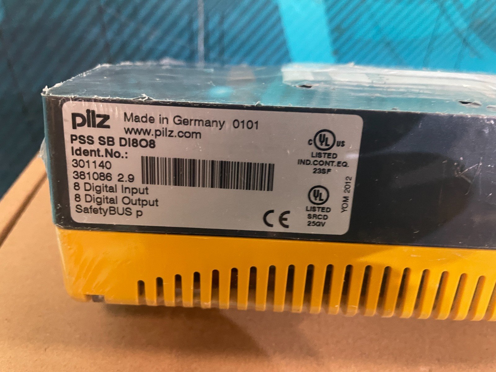 Pilz PSS SB DI8O8. PSS SB DI808. (301140) Digital I/O Module. (UK / EU Read) Pilz PSS SB DI8O8. PSS SB DI808. (301140) Digital I/O Module. (UK / EU Read) - Image 2